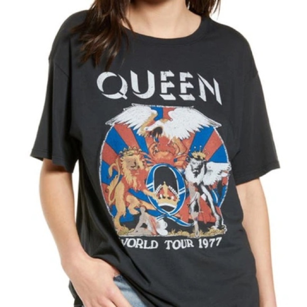 Daydreamer LA QUEEN World Tour 1977 Boyfriend Tee - XL